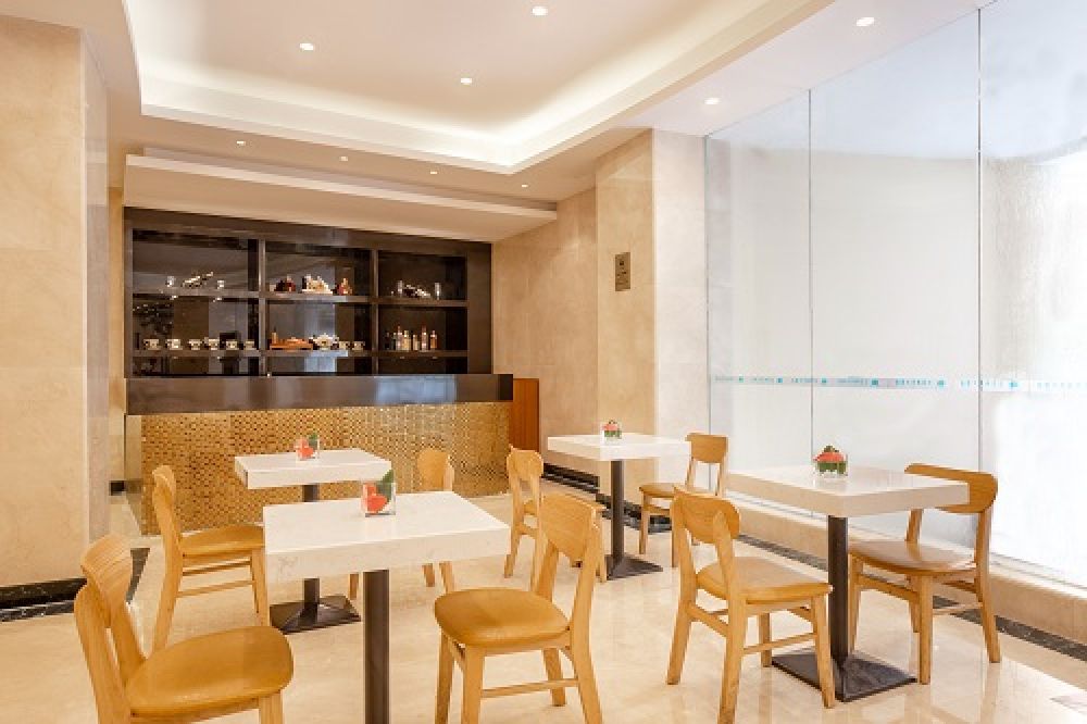 Hyton Hotel Sanya 4*