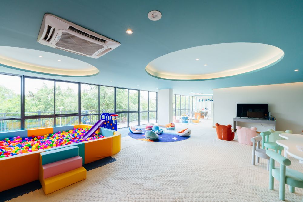 Kora Beach Resort Phuket 5*