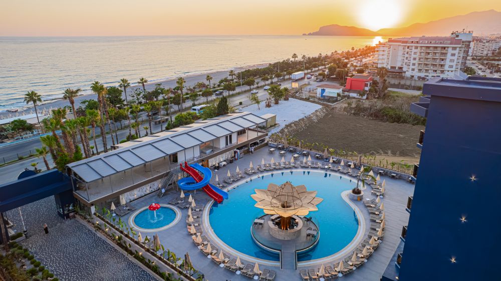 World Star Beach Resort & Spa 5*