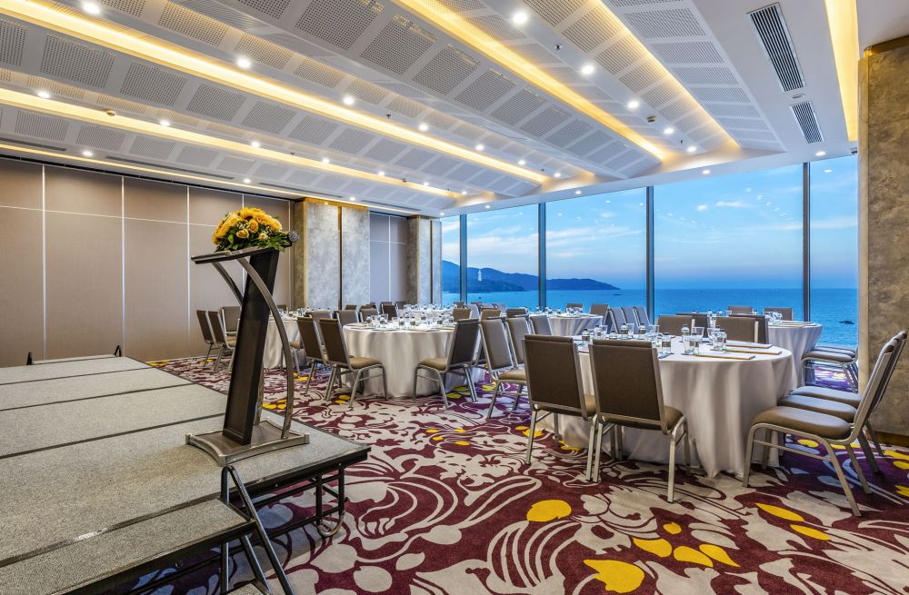 Le Sands Oceanfront Da Nang 4*
