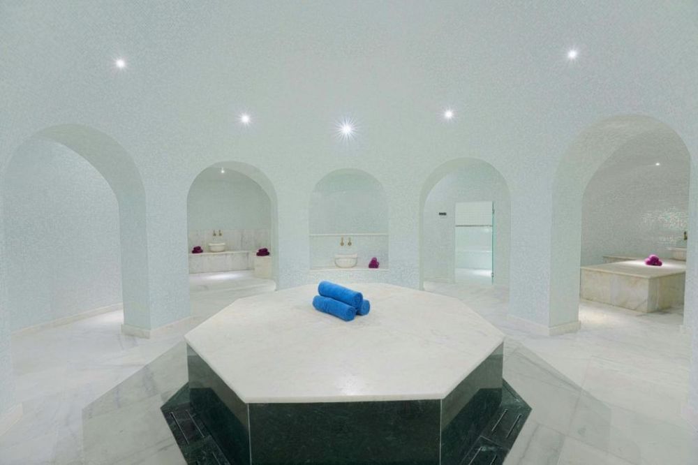 Le Meridien Abu Dhabi 5*