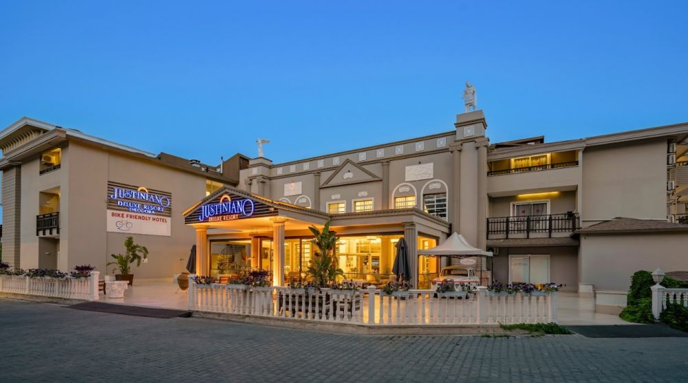 Justiniano Deluxe Resort 5*