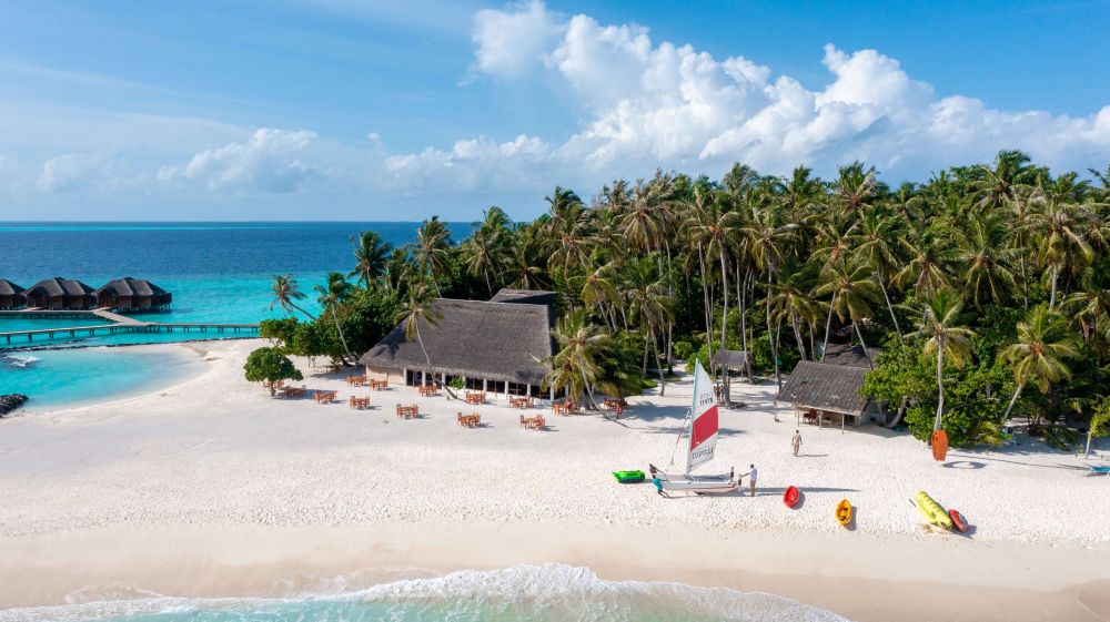 Fihalhohi Maldives 4*