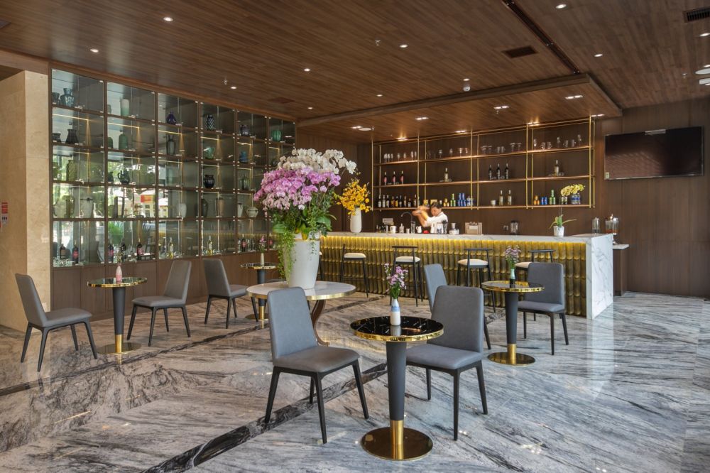 Golden Lotus Grand Hotel 4*