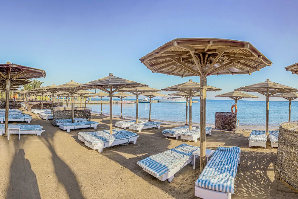 Palm Beach Resort & Spa 4*