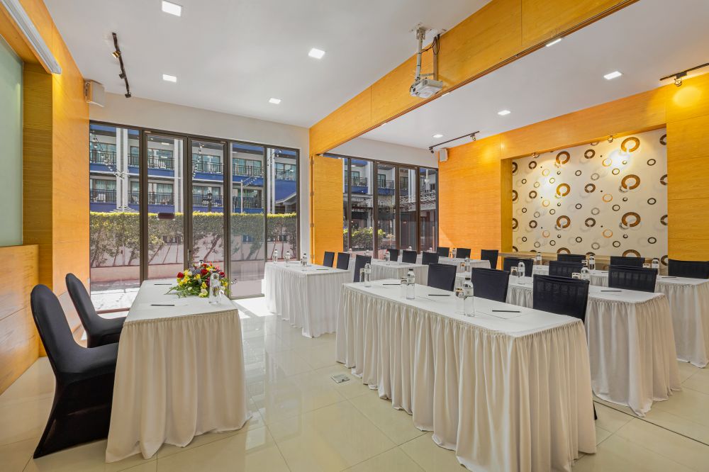Amata Patong 4*