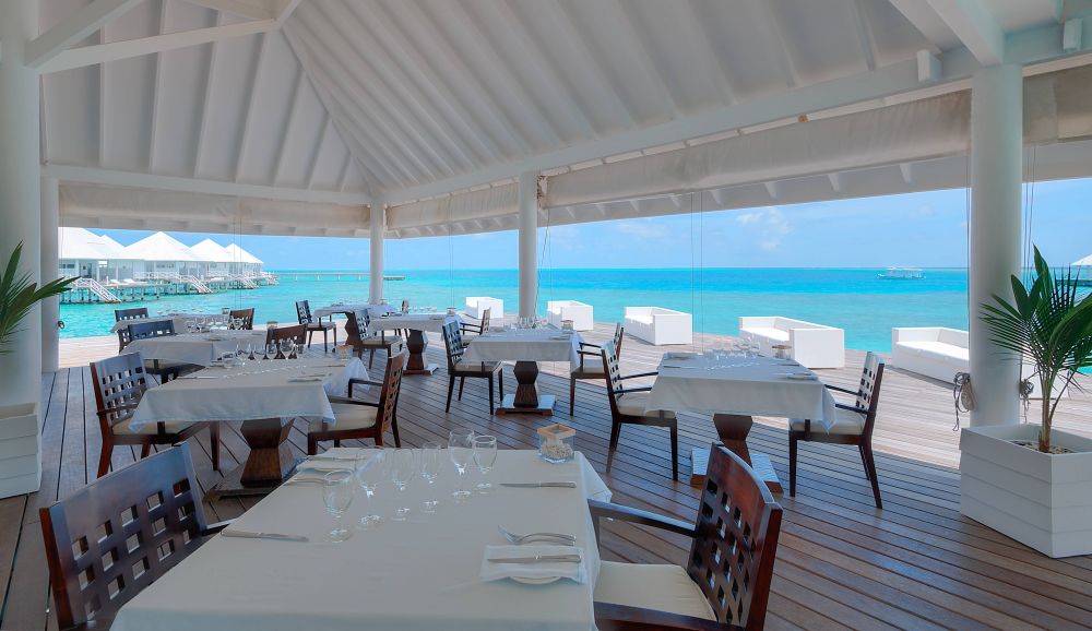 Diamonds Thudufushi Island 5*