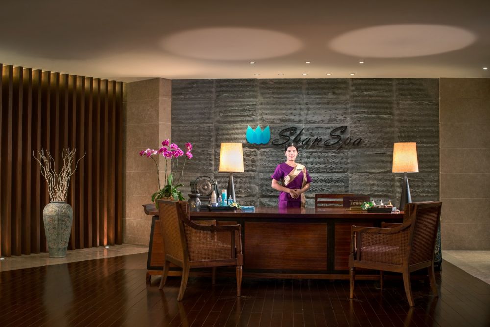 Pullman Ocean View Sanya Bay Resort & Spa 5*
