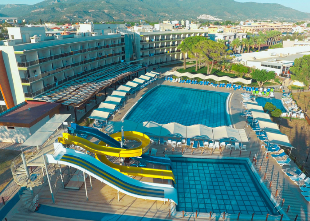Royal Beach Club Hotel 4*
