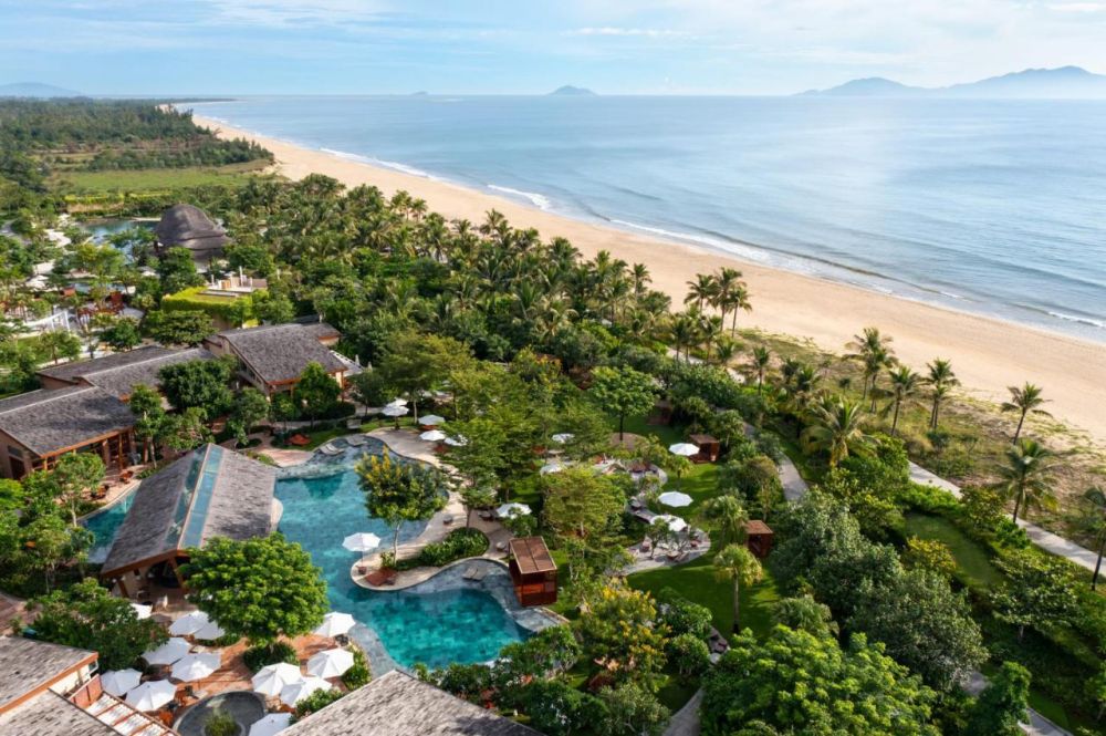 New World Hoiana Beach Resort 5*