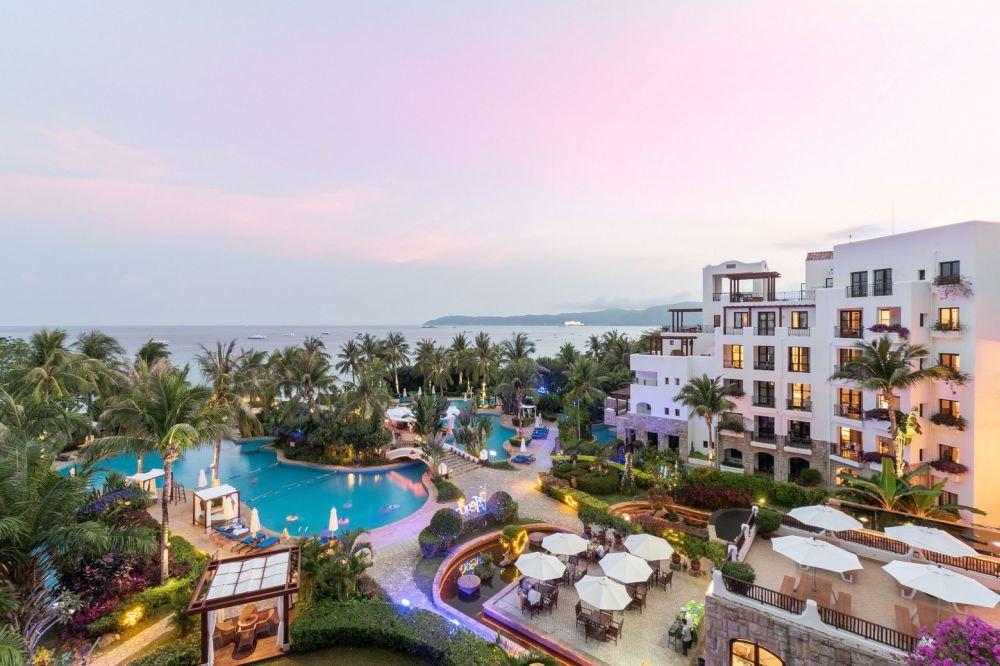 Aegean Suites Sanya Yalong Bay Resort 5*