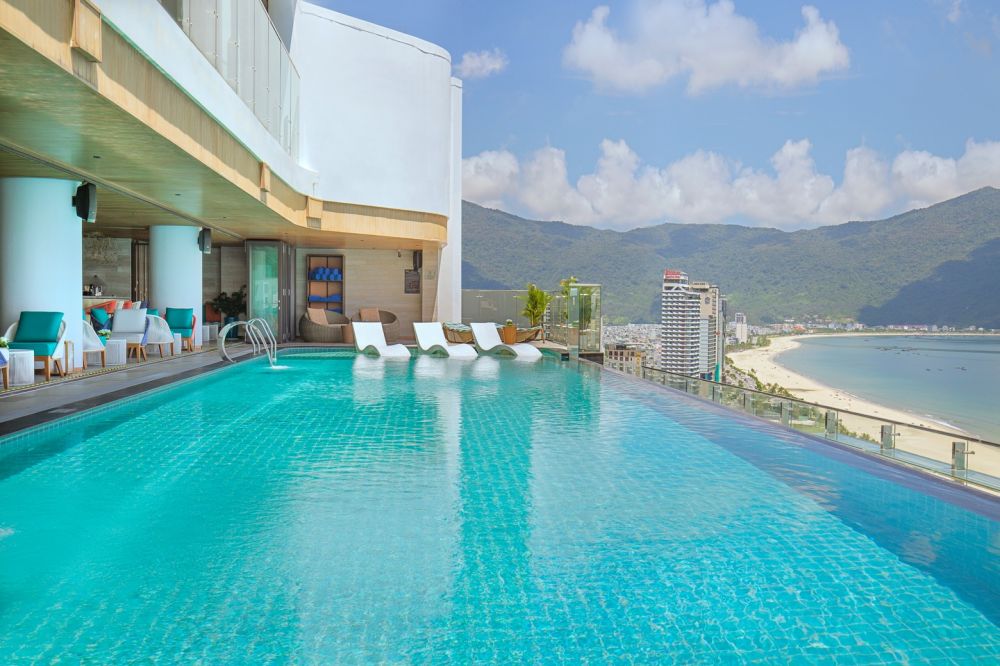 Radisson Hotel Danang 5*