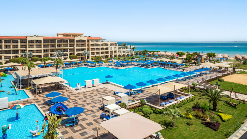 Albatros White Beach Resort 5*