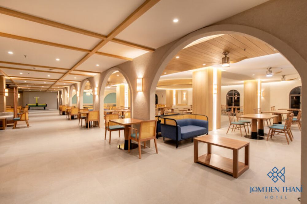 Jomtien Thani Hotel 4*