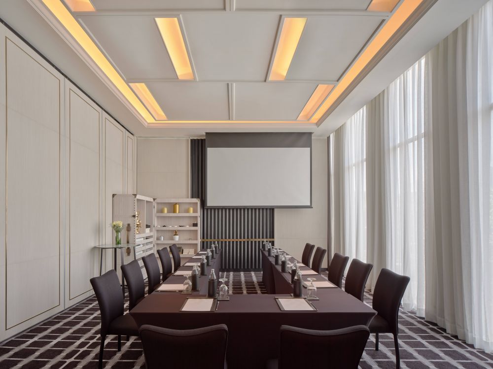 Intercontinental Bangkok Sukhumvit 5*