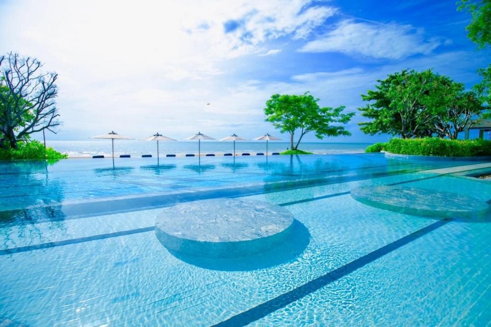 Baba Beach Club Hua Hin 5*