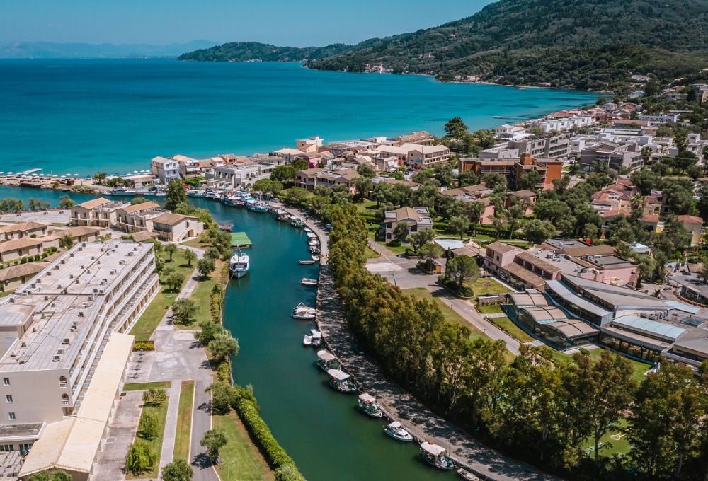 Messonghi Beach Holiday Resort 4*