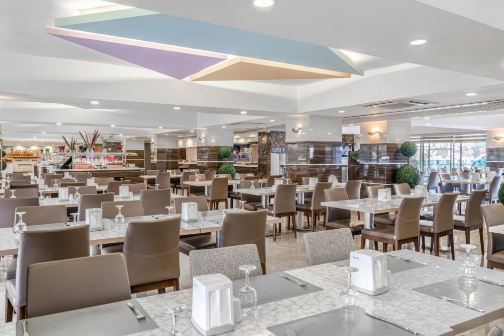 Avena Resort & Spa Hotel 4*