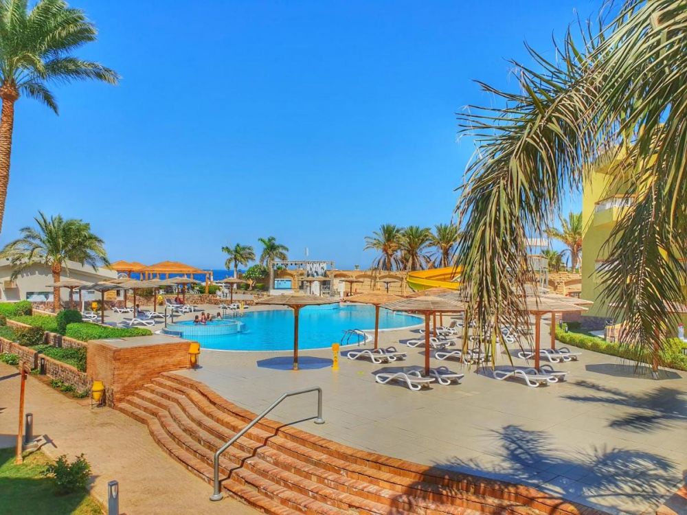 Palm Beach Resort & Spa 4*