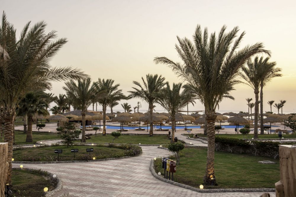 Three Corners Sea Beach Resort 4*