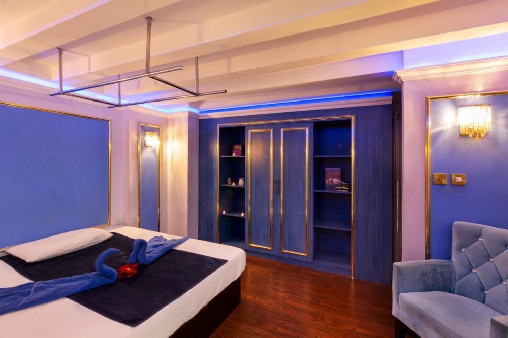 Royal Continental Hotel 4*
