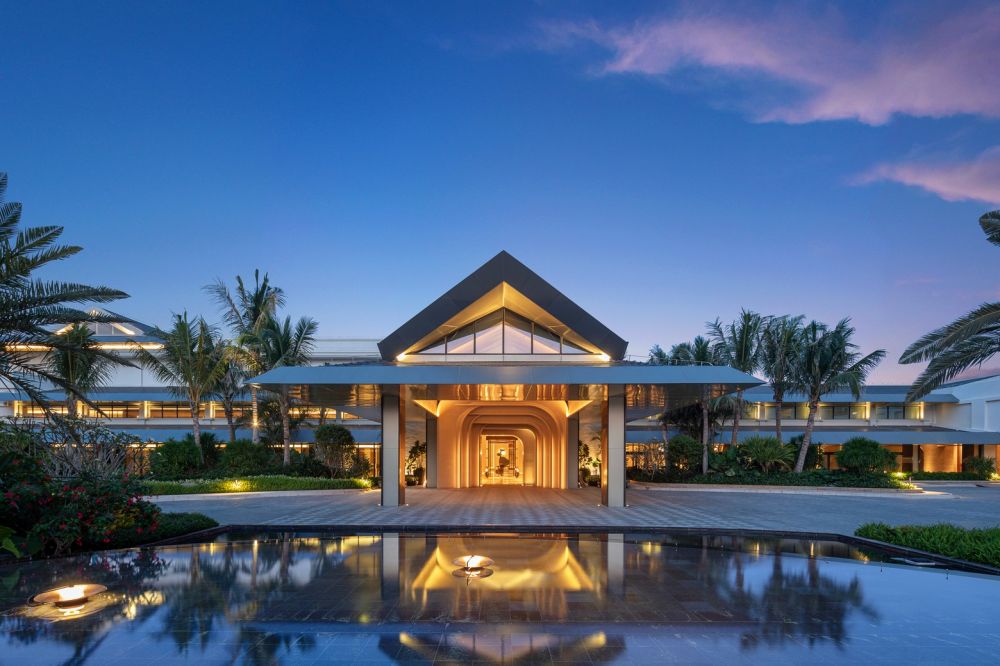 Hotel Indigo Clear Water Bay 5*