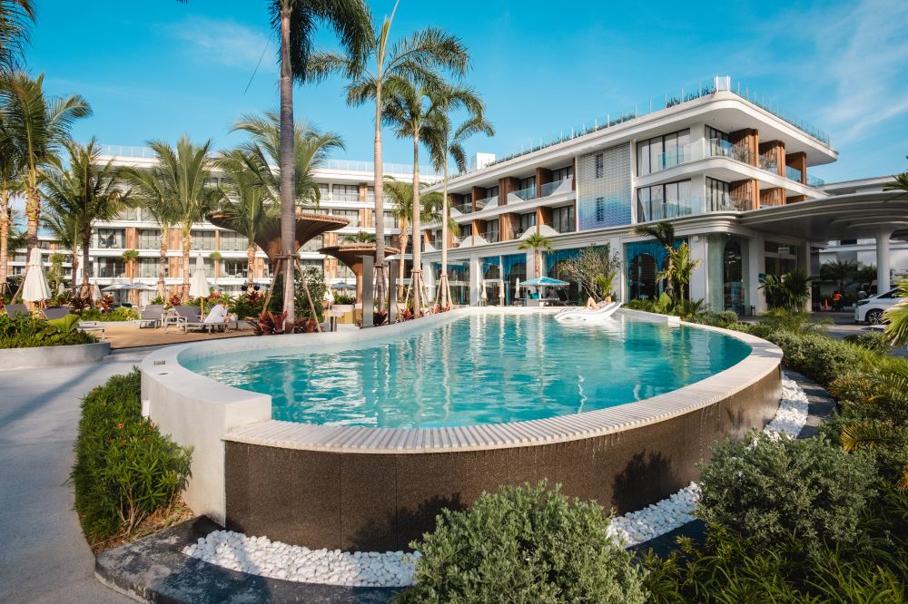 Kora Beach Resort Phuket 5*