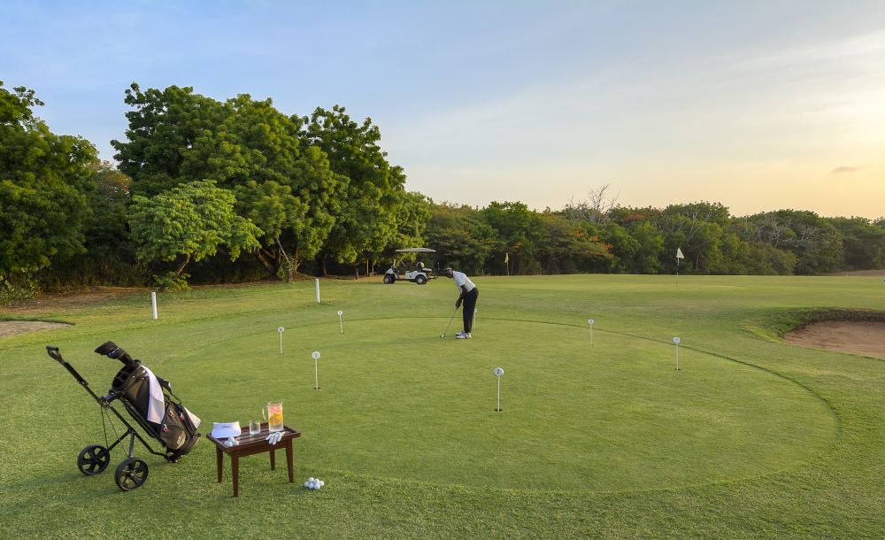 Diamonds Leisure Beach & Golf Resort 4*