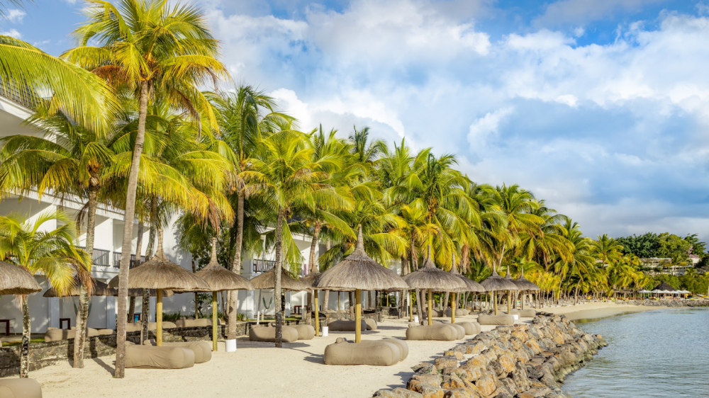 The Ravenala Attitude 4*