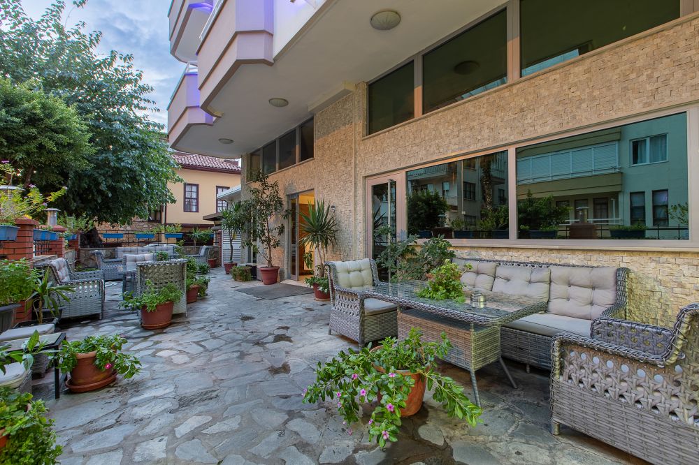 Bonapart Sealine Hotel 3*