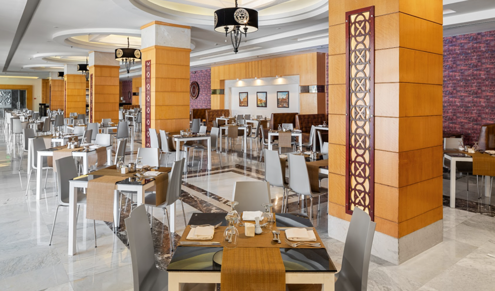 Albatros White Beach Resort 5*