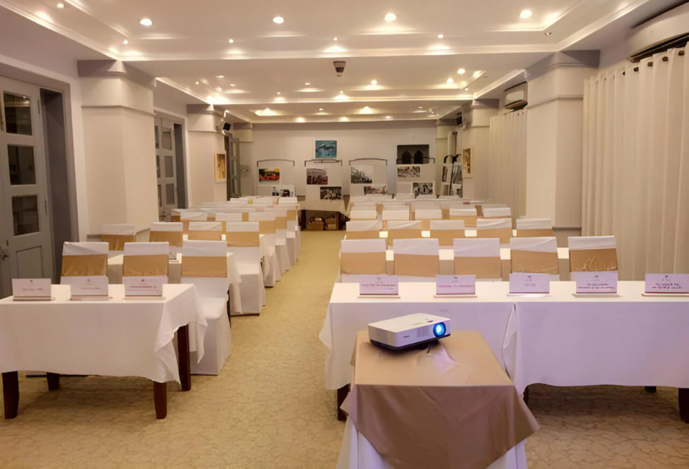 Rembrandt Hotel Nha Trang 3*