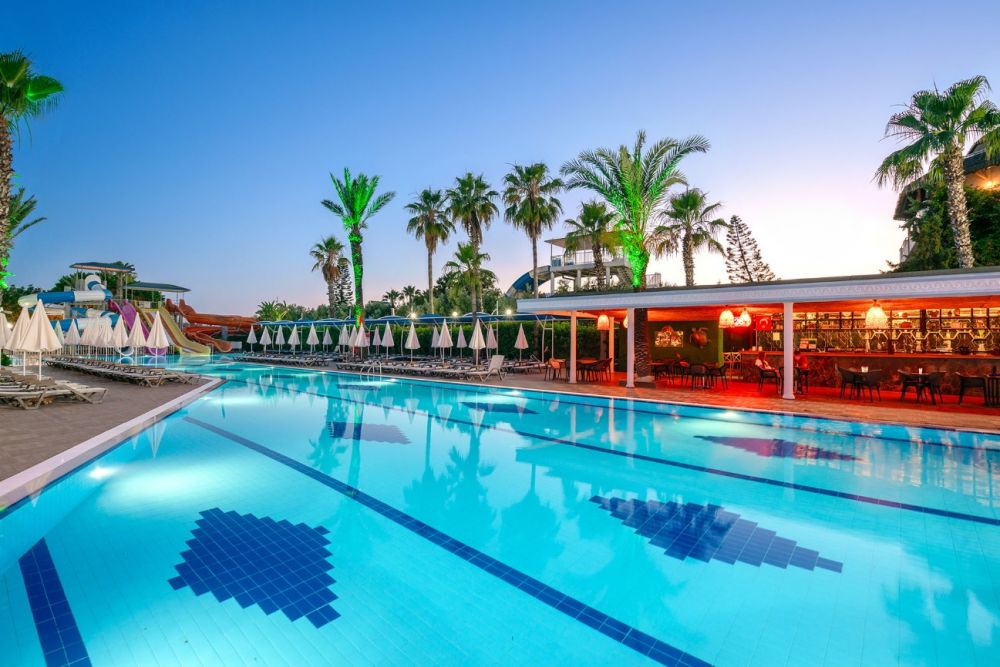 Caretta Beach Hotel 4*