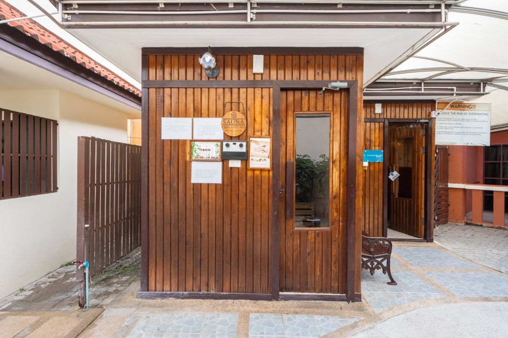 Phuket Leelavadee Hua Ting Resort (ex. Hua Ting Holiday Phuket) 4*