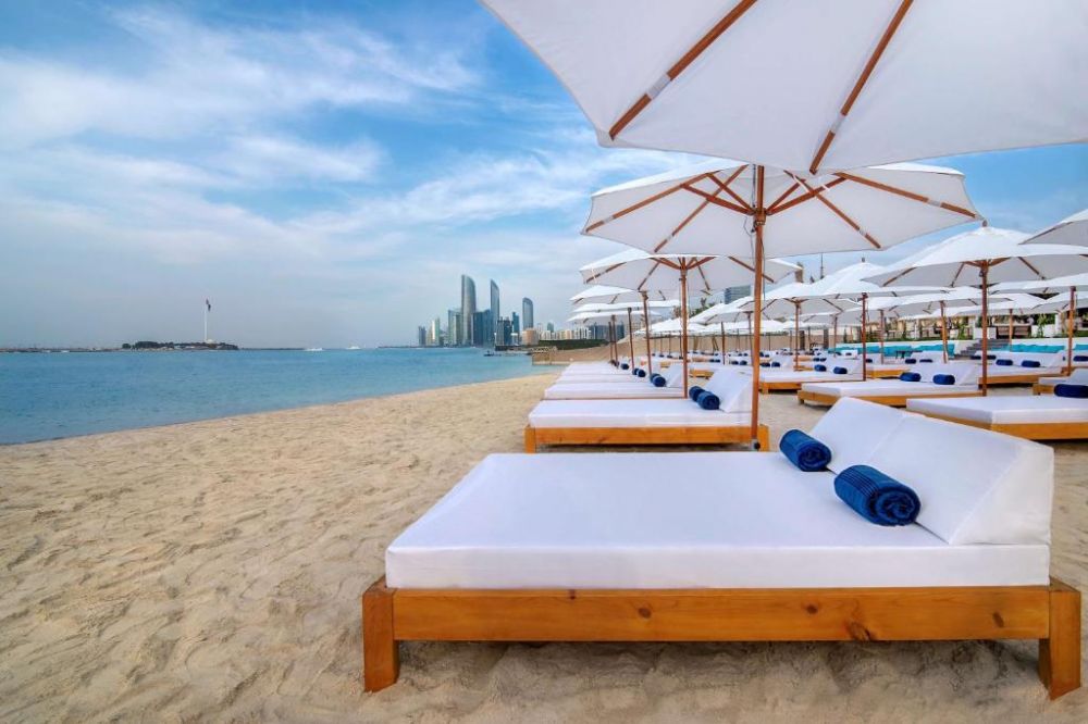 Radisson Blu Hotel & Resort Abu Dhabi Corniche (ex. Hilton Abu Dhabi) 5*