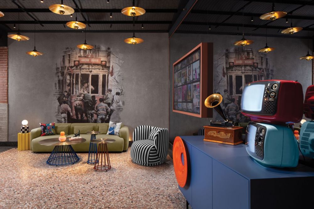 Moxy Istanbul Beyoglu 5*