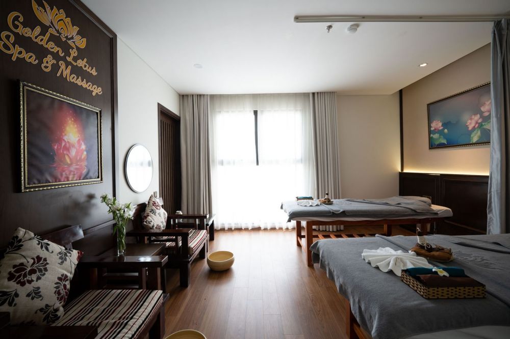 Golden Lotus Hotel Da Nang 4*