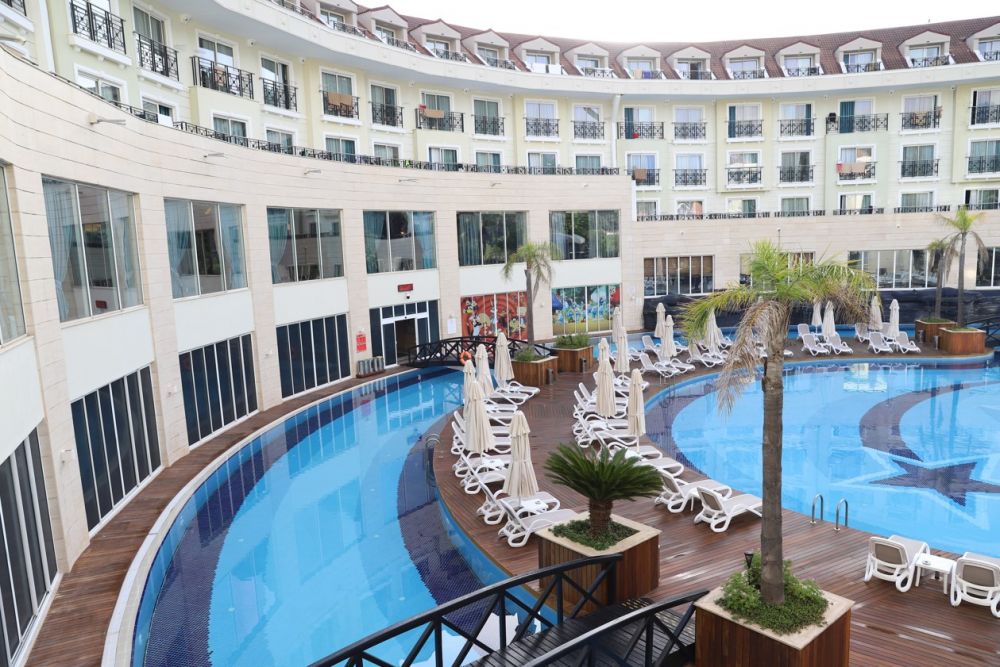 Meder Resort 5*