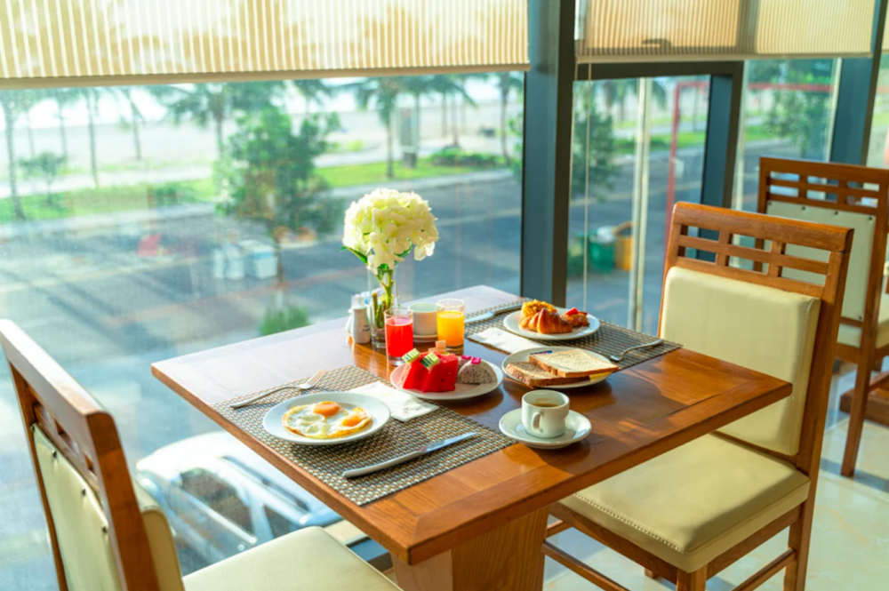 Serene Beach Hotel Danang 4*