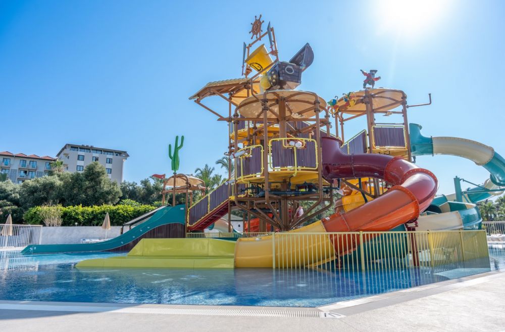 M.C Mahberi Beach 4*