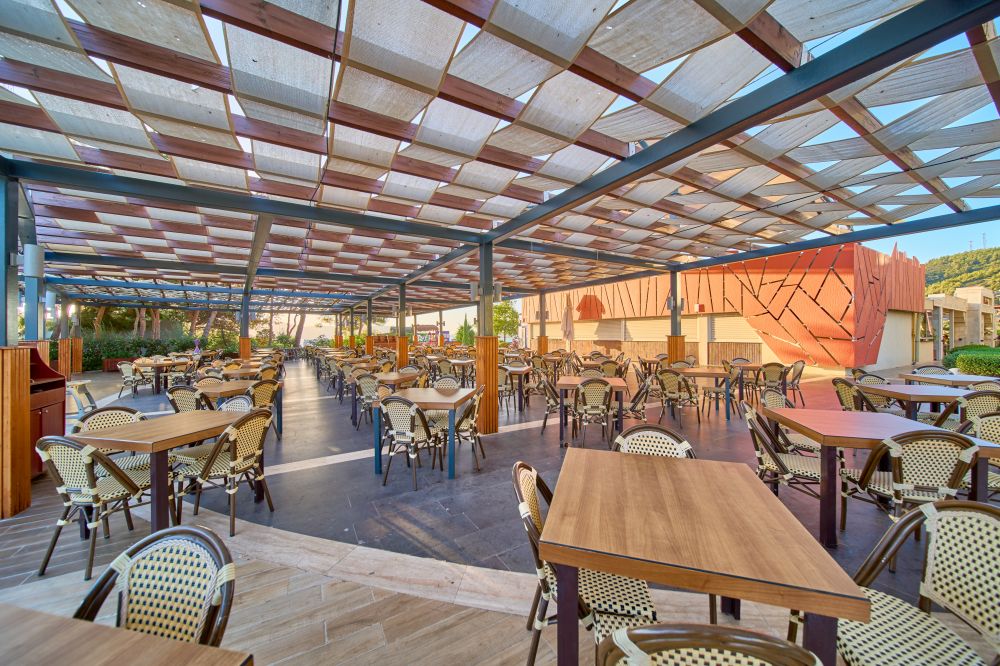 La Blanche Island 5*