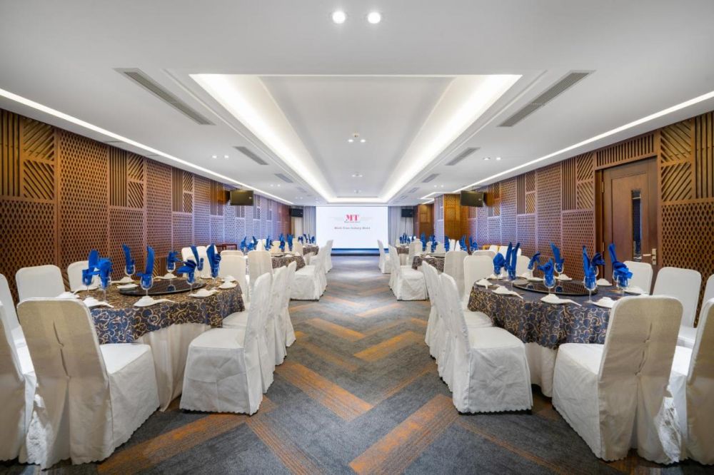 Minh Toan Galaxy Hotel 4*