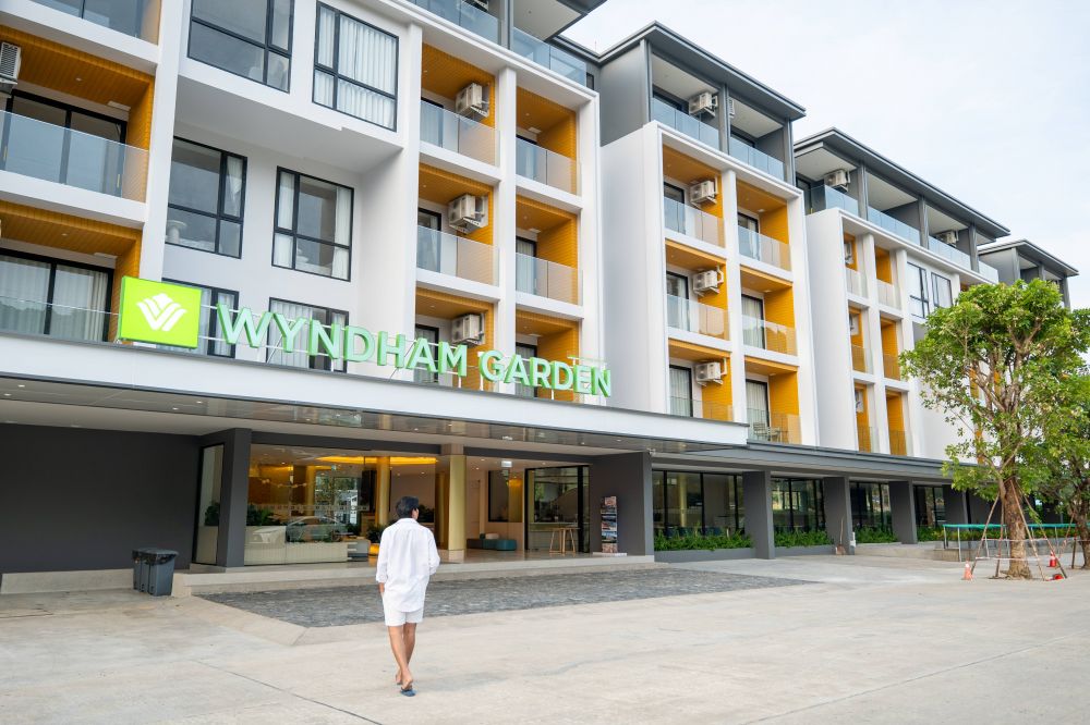 Wyndham Garden Naithon Phuket 5*