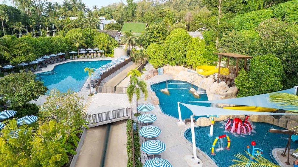 Ozo Phuket 4*