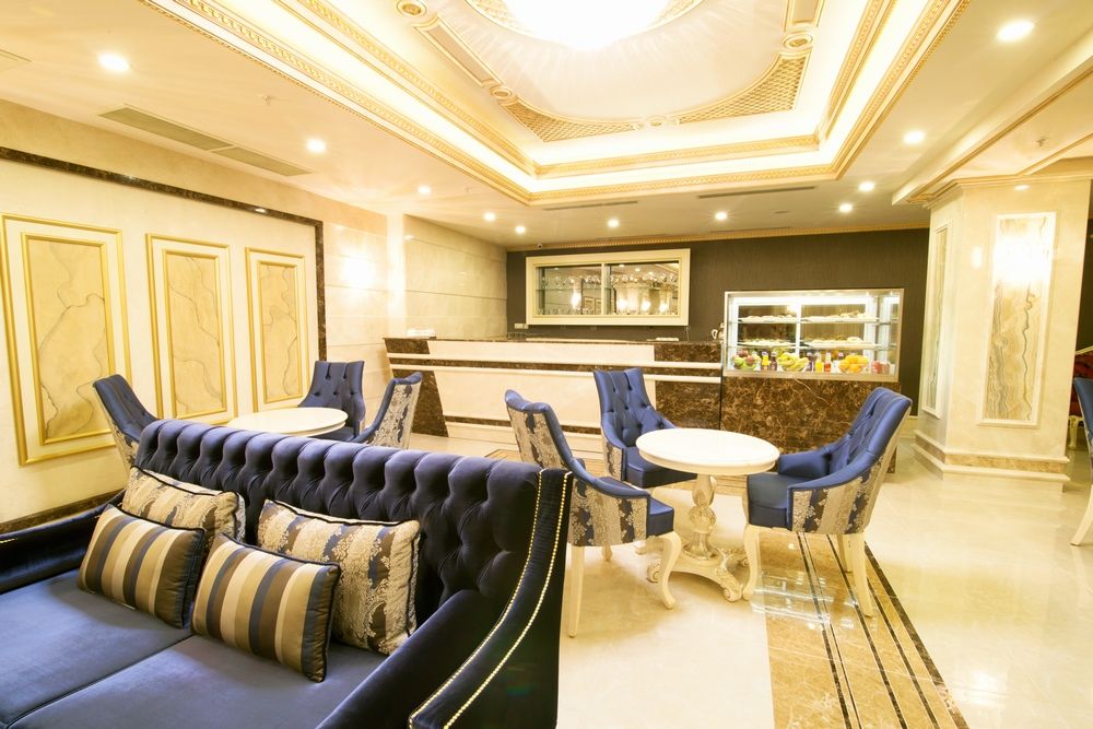 Halifaks Hotel 4*