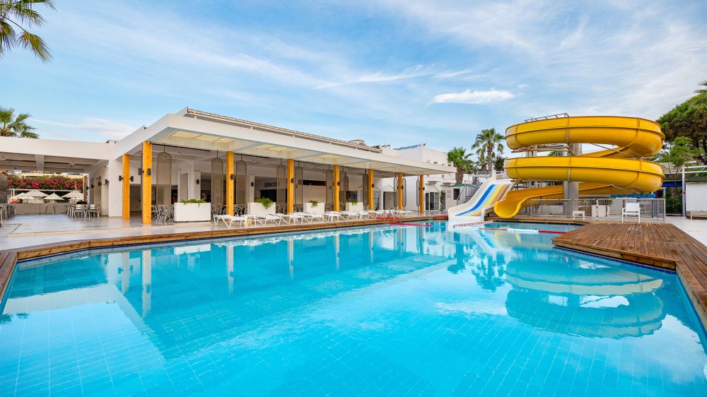 Petunya Beach Resort 4*