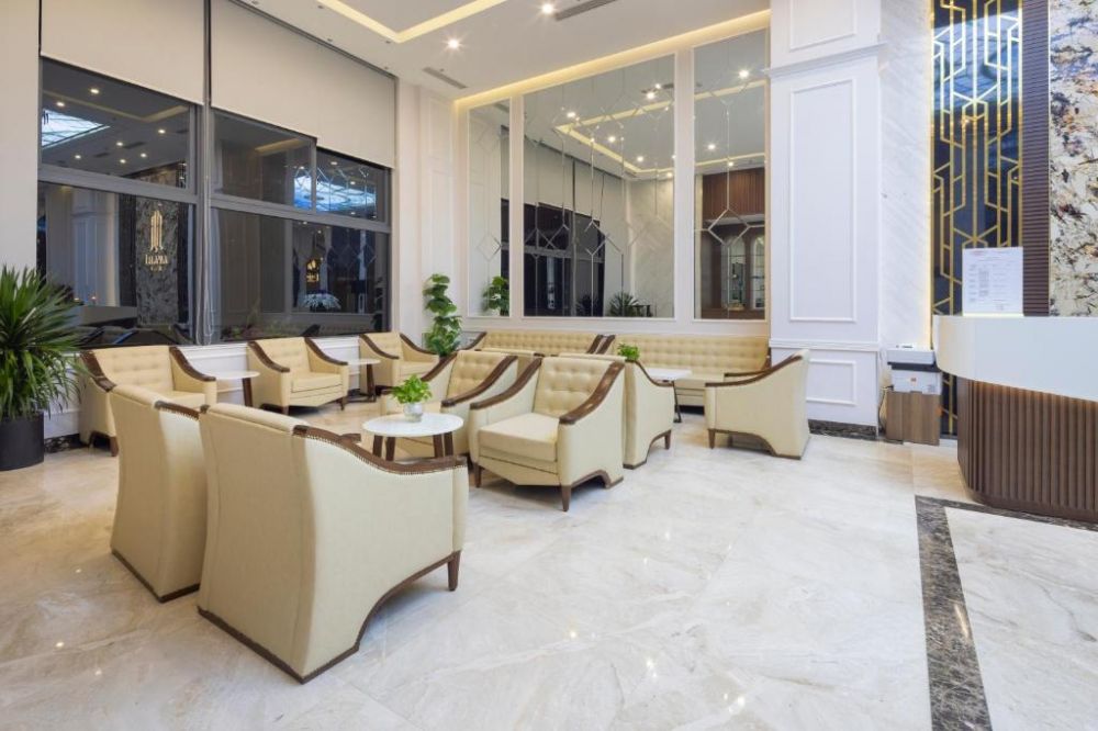Avari Hotel 4*