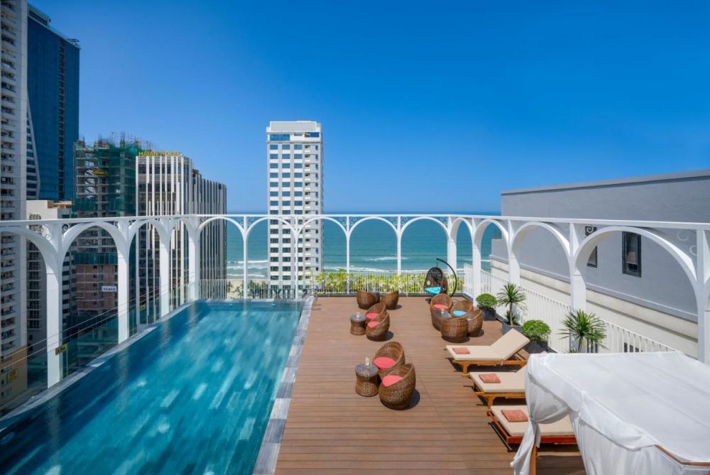Golden Lotus Luxury 4*