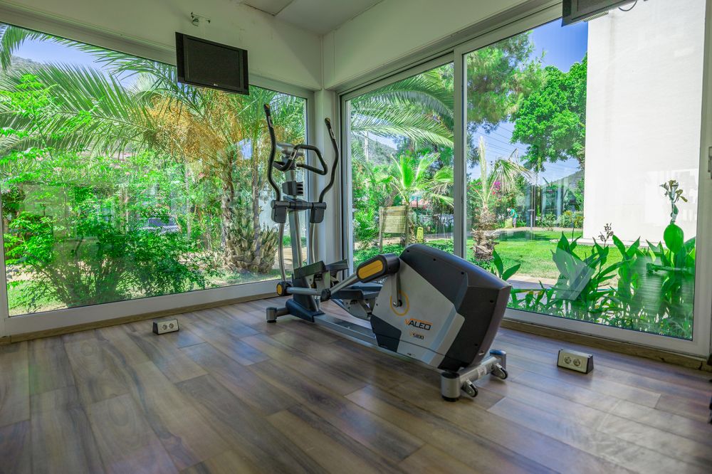 Latanya Park Resort Hotel 4*