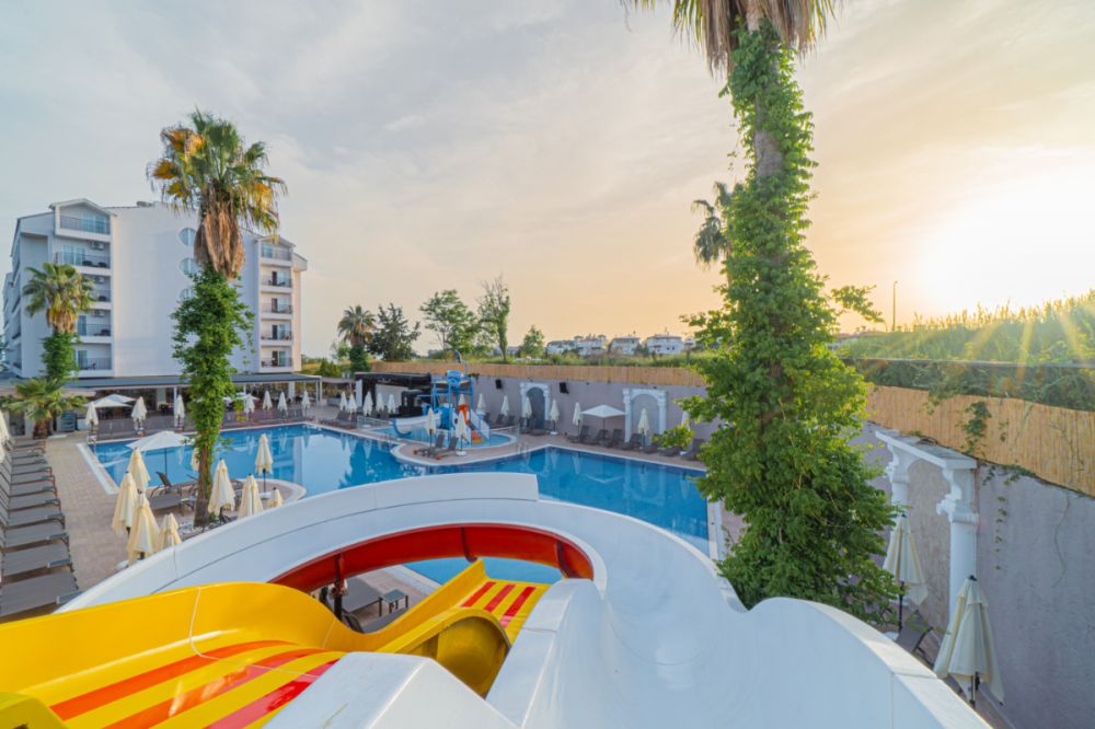 Q Ella Beach Hotel 4*